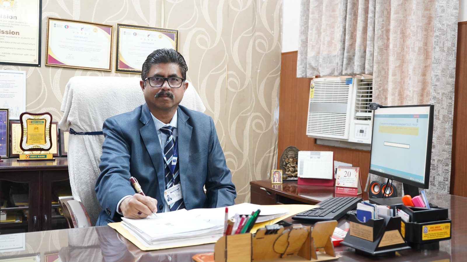 Dr. Rishi Asthana Director GITM Ph.D, M.Tech, B.Tech